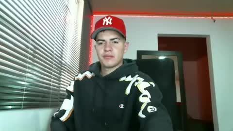 Snapshot of franccesco_699 chatting on January 2025 04:33:02 PM franccesco_699 online show from January 2025 04:33:02 PM