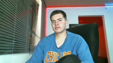 Snapshot of franccesco_699 chatting on January 2025 05:40:02 PM franccesco_699 online show from January 2025 05:40:02 PM