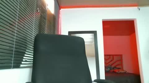 Snapshot of franccesco_699 chatting on February 2025 06:28:01 PM franccesco_699 online show from February 2025 06:28:01 PM