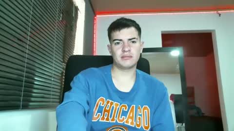 Snapshot of franccesco_699 chatting on February 2025 05:09:01 PM franccesco_699 online show from February 2025 05:09:01 PM
