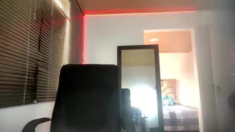 Snapshot of franccesco_699 chatting on March 2025 04:09:02 PM franccesco_699 online show from March 2025 04:09:02 PM