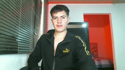 Snapshot of franccesco_699 chatting on March 2025 04:25:01 PM franccesco_699 online show from March 2025 04:25:01 PM