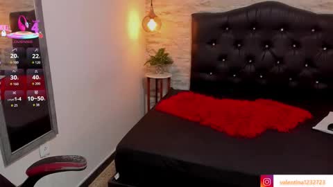          online show from October 2025 02:45:02 AM