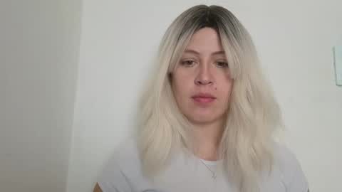 Snapshot of francescaasmith chatting on September 2025 05:47:02 PM Francesca online show from September 2025 05:47:02 PM