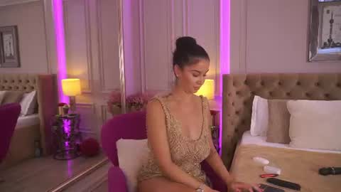 francescadante online show from June 2026 12:22:01 PM