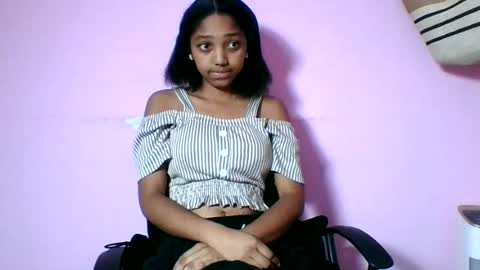 Snapshot of francia333068 chatting on June 2026 05:09:01 AM francia333068 online show from June 2026 05:09:01 AM