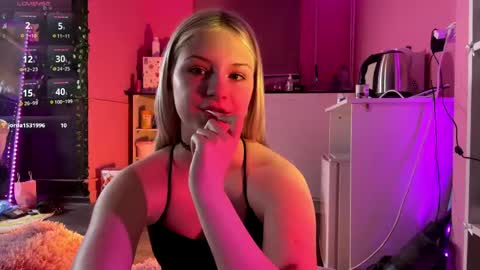 Liza online show from April 2026 08:20:02 PM