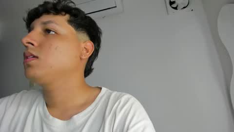 Castiglioni online show from March 2025 01:10:02 AM