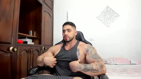 frank_foxx1 online show from June 2026 04:17:02 AM