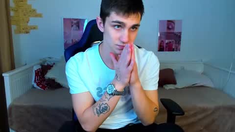 Frank online show from February 2025 10:02:02 AM