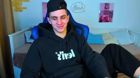 Frank online show from February 2025 07:54:02 AM