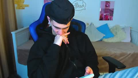 Frank online show from February 2025 09:54:02 AM