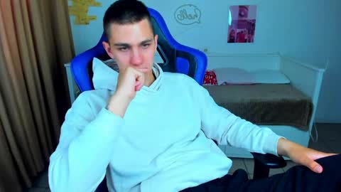 Frank online show from June 2026 04:07:02 AM