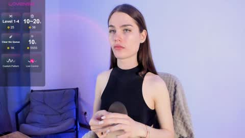 Snapshot of frankie_reese chatting on December 2024 12:49:01 PM Frankie online show from December 2024 12:49:01 PM