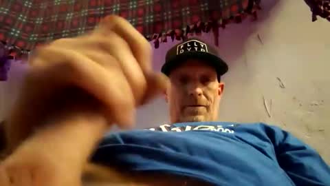 Famous Blue Eyes online show from May 2026 11:32:02 PM