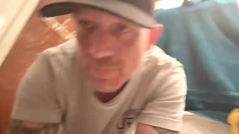 Famous Blue Eyes online show from May 2026 07:39:01 AM