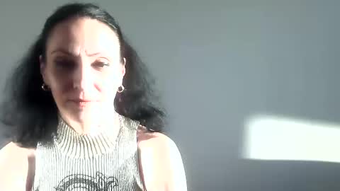 frankieteasing online show from January 2025 01:52:02 PM