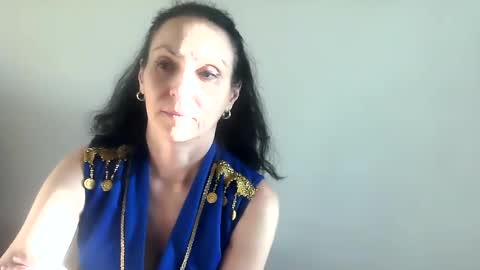 frankieteasing online show from January 2025 01:31:01 PM