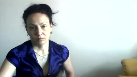 frankieteasing online show from August 2026 02:33:02 PM
