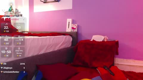 Fransheska online show from December 2024 06:31:01 PM