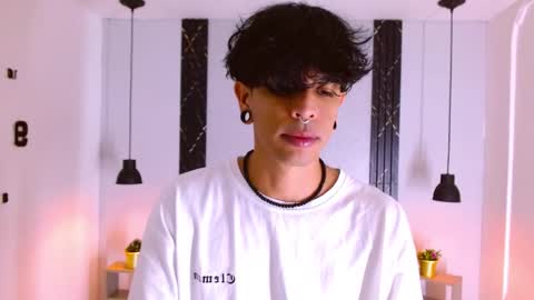 Franvill trato online show from October 2025 08:07:02 PM