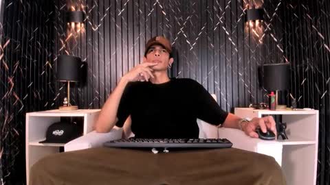 Franvill trato online show from November 2025 07:47:01 PM