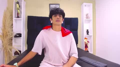 Franvill trato online show from December 2025 08:04:02 PM