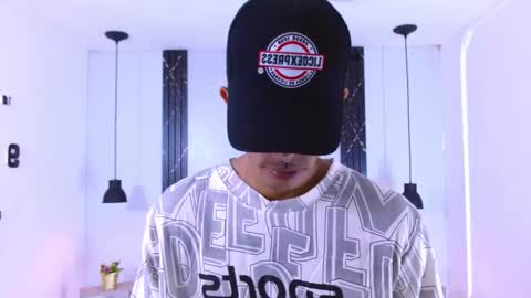 Franvill trato online show from March 2026 07:31:01 PM