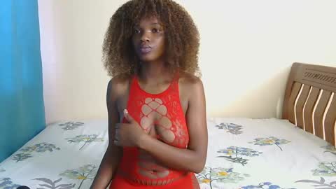 Snapshot of freakky_nessa chatting on February 2025 02:48:02 PM Nessa-Independent model online show from February 2025 02:48:02 PM