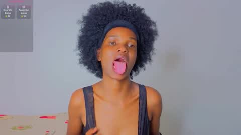 Snapshot of freakky_nessa chatting on November 2025 06:14:01 PM Nessa-Independent model online show from November 2025 06:14:01 PM