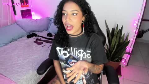 Lia Gomez online show from January 2025 10:08:01 PM