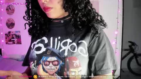 Lia Gomez online show from March 2025 10:31:02 PM