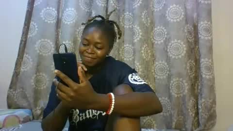 Snapshot of freakybeauties chatting on November 2025 06:36:01 AM Freakies online show from November 2025 06:36:01 AM