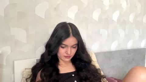 Mia online show from July 2026 10:39:01 AM
