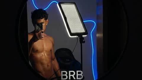 Snapshot of fredd_ss chatting on May 2026 12:32:02 PM valeria online show from May 2026 12:32:02 PM