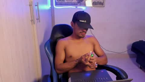 Snapshot of fredd_ss chatting on May 2026 01:07:01 PM valeria online show from May 2026 01:07:01 PM