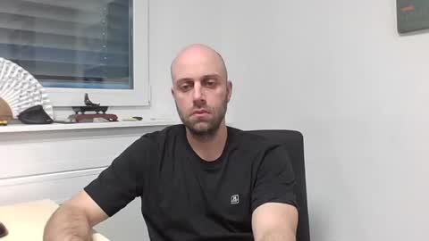 freddow online show from November 2025 03:34:01 PM