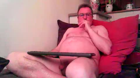 freddy9509 online show from March 2026 07:04:02 PM