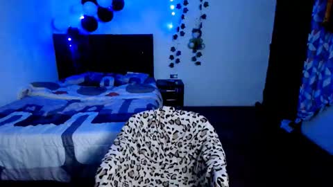 freddy romans online show from November 2025 08:07:01 PM