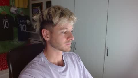 Snapshot of freddy_star chatting on October 2025 12:41:02 PM Frederick Perin online show from October 2025 12:41:02 PM