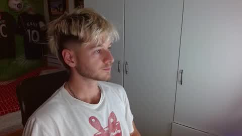 Snapshot of freddy_star chatting on November 2025 11:33:01 AM Frederick Perin online show from November 2025 11:33:01 AM