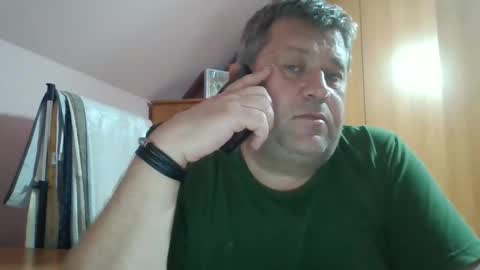 freeboy80180 online show from September 2025 05:38:01 PM