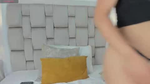 Frehia   online show from October 2025 11:40:01 AM