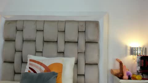 Frehia   online show from March 2026 11:17:01 AM