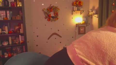 Louise or Lou 3 online show from December 2024 08:42:01 PM