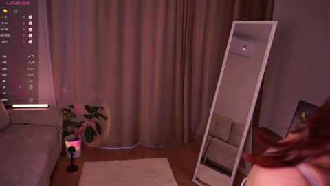 Snapshot of french_eyes chatting on March 2025 12:45:01 PM Emmy online show from March 2025 12:45:01 PM