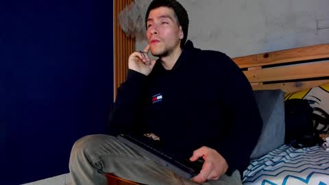 Xavier online show from December 2024 04:28:02 AM