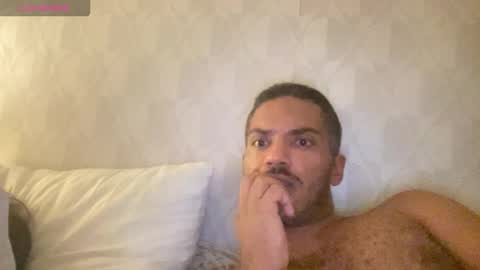 Snapshot of frenchlovers23 chatting on November 2025 10:52:01 PM frenchlovers23 online show from November 2025 10:52:01 PM