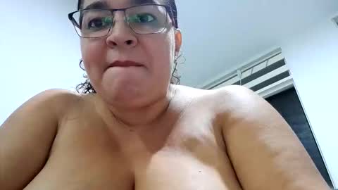 fresa_salvaje11 online show from October 2025 05:18:01 AM