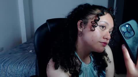 Louise  online show from December 2024 05:20:01 AM